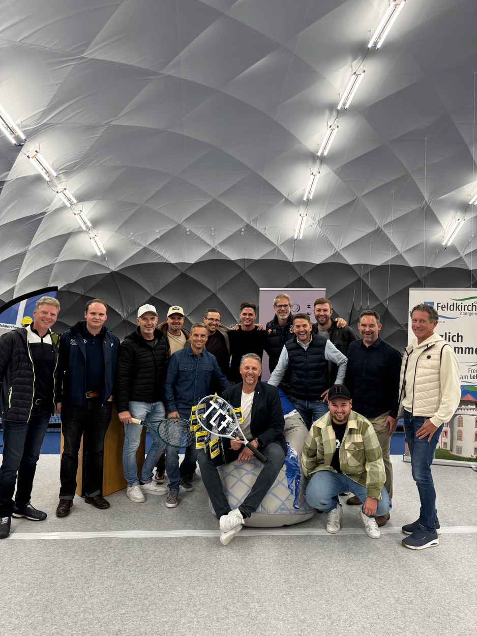 Feierliche Eröffnung der modernisierten Tennishalle